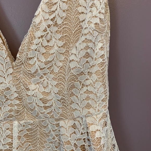 Lulus Dresses & Skirts - Lulu's Lace Dress